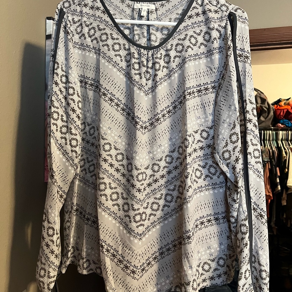 Maurice’s top